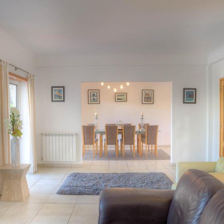 Villa Montanha, Luxury Coastal Villa, With Swimming Pool, Loungers And Alfresco Dining, 10 Min Walk To The Beautiful Praia Da Luz Beach, Shops, Bars And Restaurants! Bagian luar foto