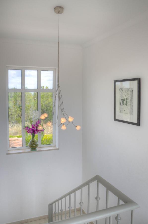 Villa Montanha, Luxury Coastal Villa, With Swimming Pool, Loungers And Alfresco Dining, 10 Min Walk To The Beautiful Praia Da Luz Beach, Shops, Bars And Restaurants! Bagian luar foto